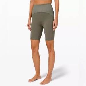 Lululemon Athletica Blissful Bend Super High-Rise Biker Short 8" Olive Women’s 0